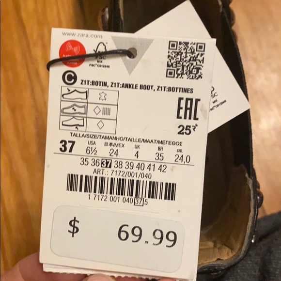 NWT Zara leather booties with studs! - Picture 8 of 8